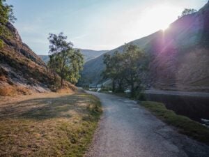 The path from Dovedale carpark to the stepping stones