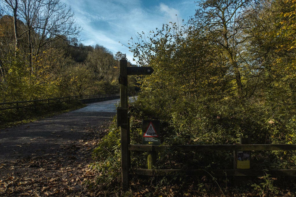 Chee Dale signpost before abseiling the bridge