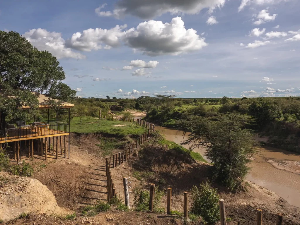 Kenya lodge located on the banks of the Talek River with views to the Masai Mara