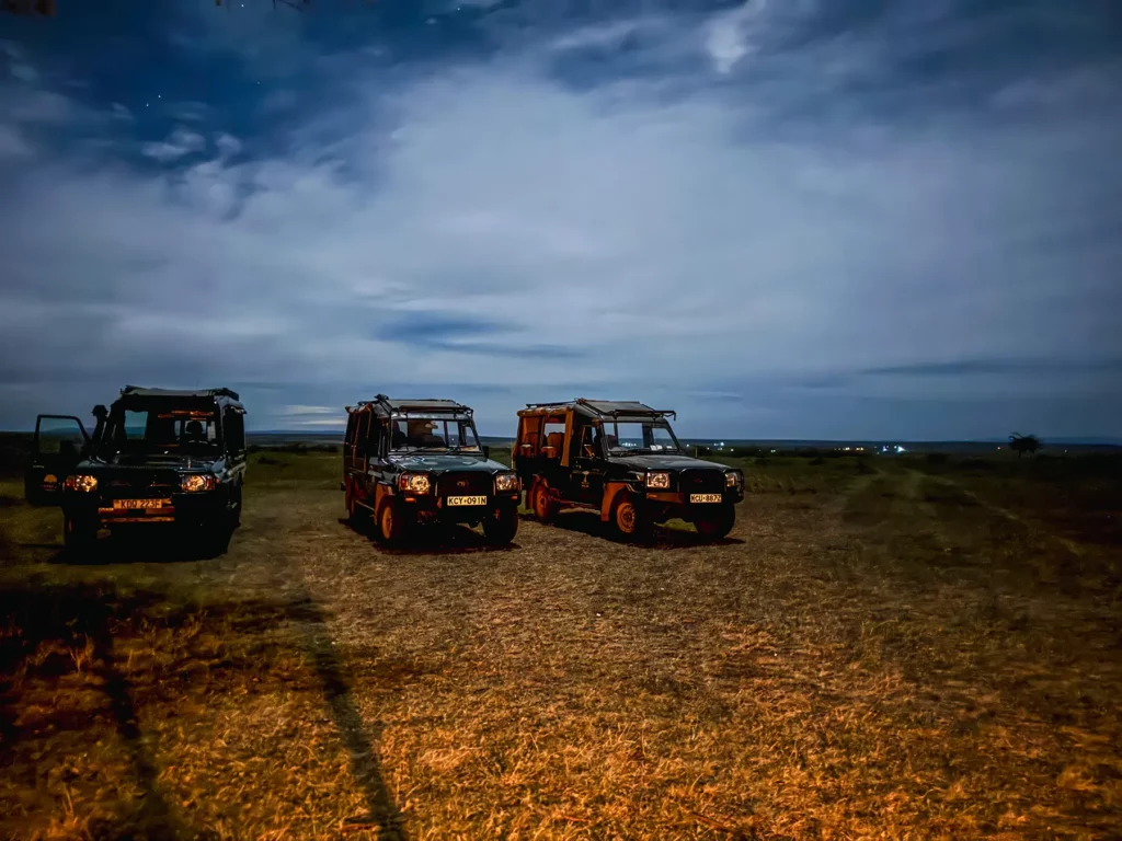 safari vehicle in Maasai Mara, Kenya